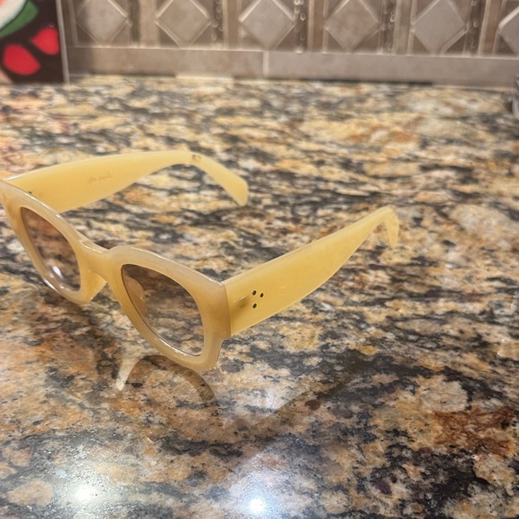 Free People Cream Sunglasses - Picture 2 of 4